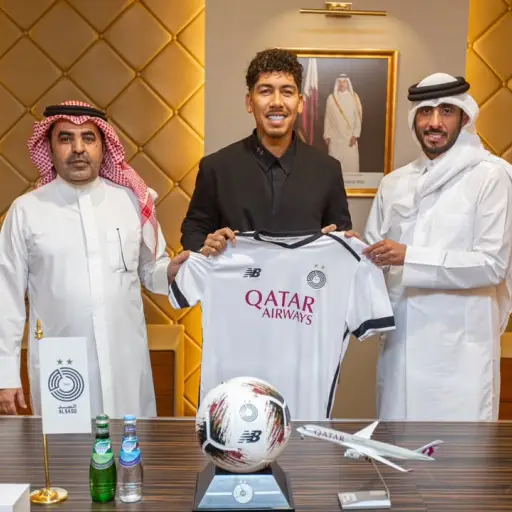 Roberto Firmino firma con Al Sadd de Catar hasta 2027 tras su éxito en Al Ahli