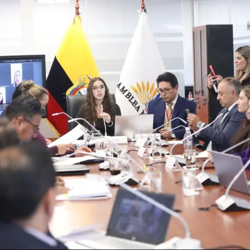 Proyecto de Ley de olas rompientes recibe visto bueno para primer debate