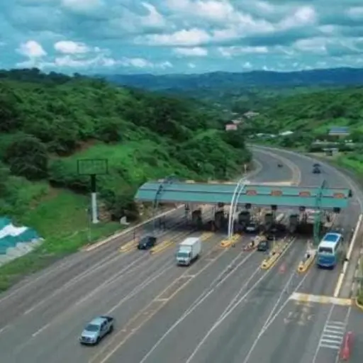 Queda suspendido el cobro de peaje en la estación Cerro Guayabal, en la vía Portoviejo-Montecristi (Manabí)