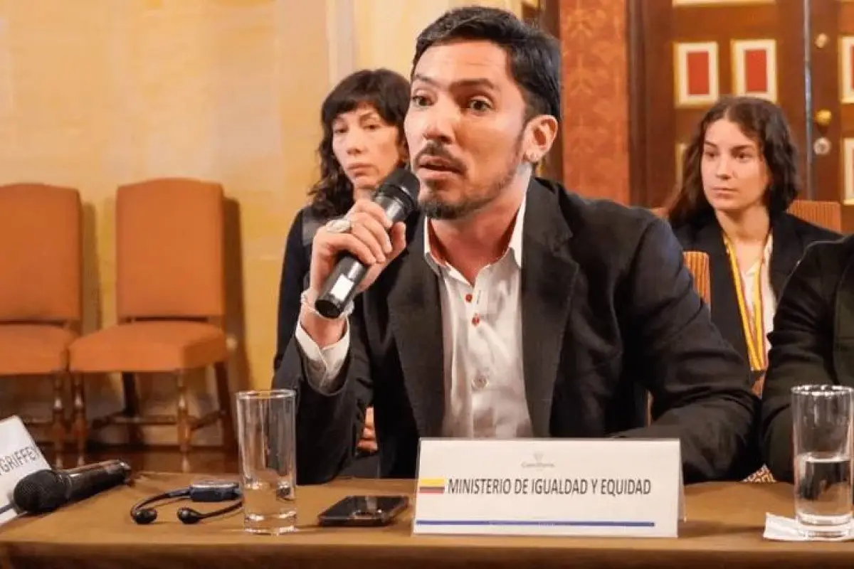 Nuevo ministro de Igualdad en Colombia genera debate por su trayectoria y origen social