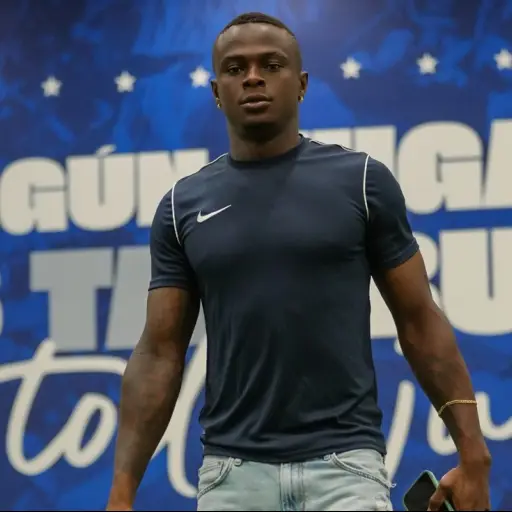 José Angulo de Emelec sufre desgarro y será baja por dos semanas