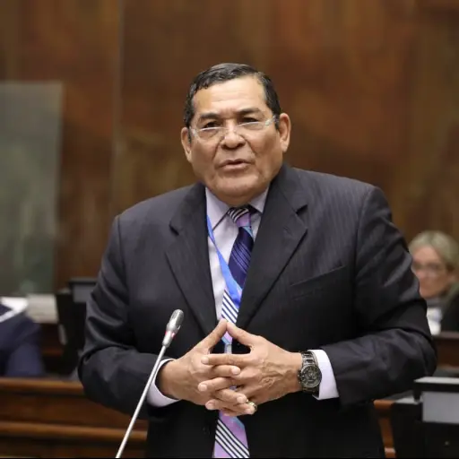Denuncia contra Jorge Chamba por presunto nepotismo sacude la Asamblea Nacional
