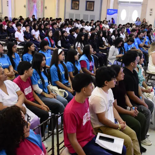Aldeas Infantiles SOS presenta a Nikki Mackliff como nueva Embajadora en Portoviejo