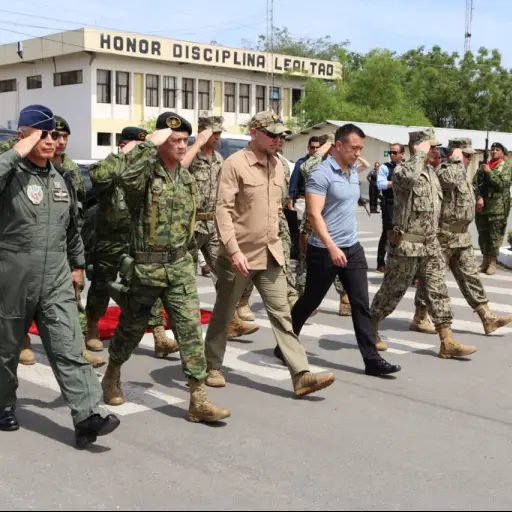 Gobierno transfiere atribuciones espaciales del Instituto Geográfico Militar a la Fuerza Aérea Ecuatoriana