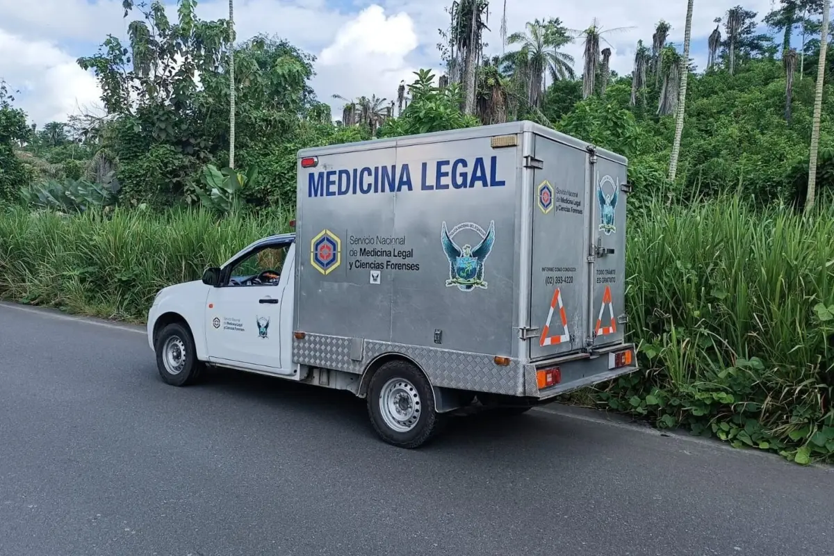 El cuerpo de Nelson Briones fue trasladado al centro forense de manta para la autopsia de rigor.