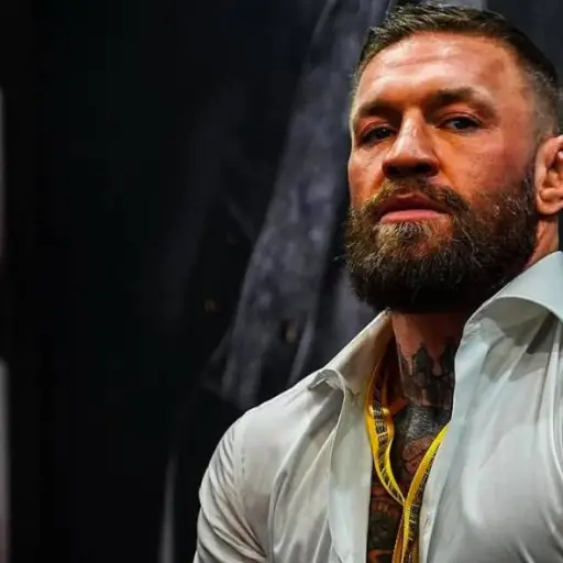 El exluchador Conor McGregor se retira de la carrera por la Presidencia de Irlanda