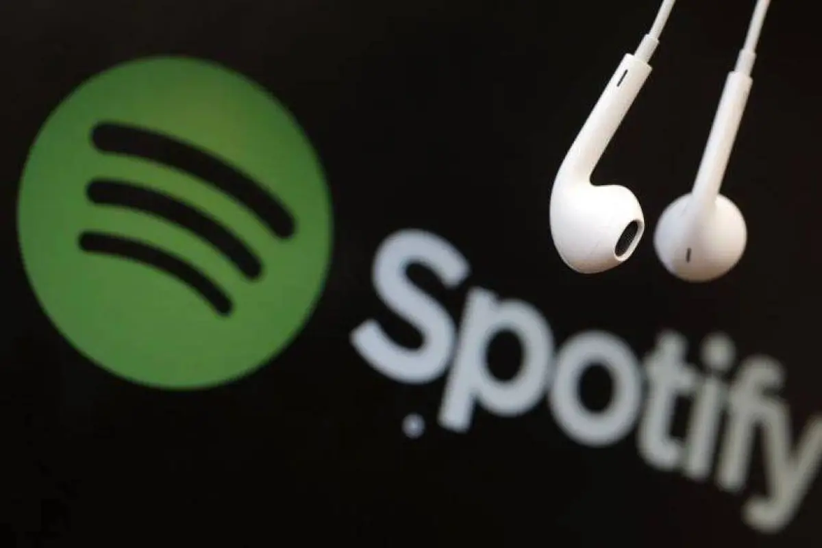 ¿Tienes Spotify gratis? Ahora podrás elegir cualquier canción sin pagar