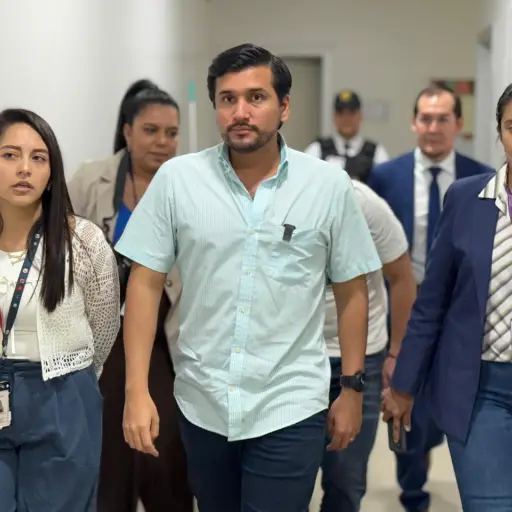 Ministro de Salud remueve a directora distrital de Tosagua - Rocafuerte por anomalías en distribución de insumos médicos