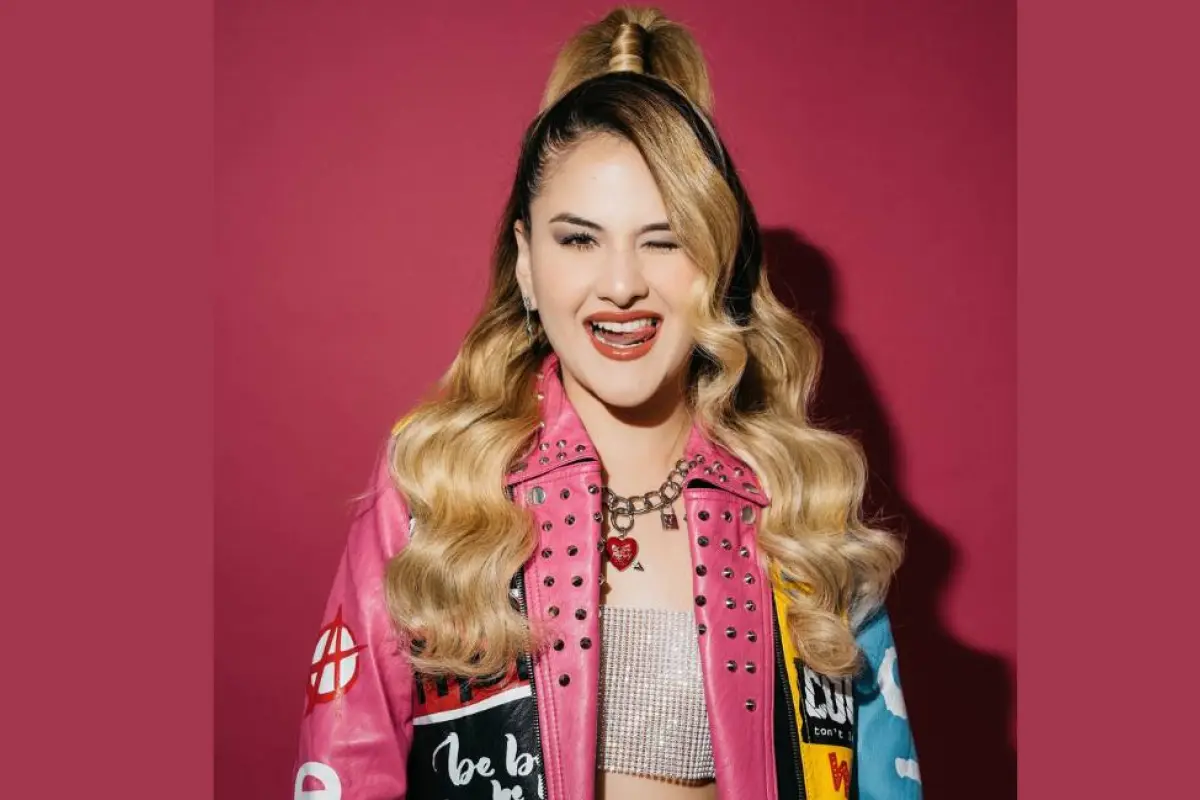 La ecuatoriana Mar Rendón estrena su nueva canción 'Pero no tanto' y alista videoclip