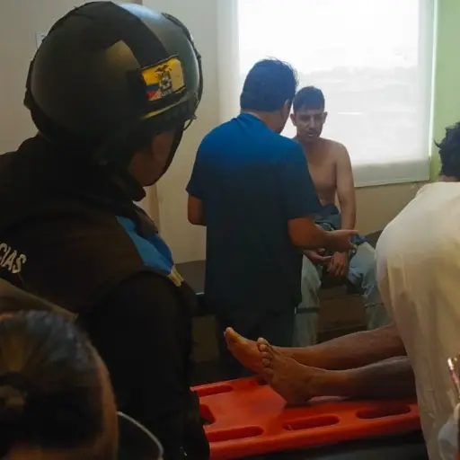 Dos hombres sufrieron descargas eléctricas en una obra en El Carmen