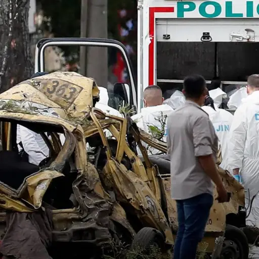 Aumentan a doce los policías muertos por el derribo de un helicóptero con un dron en el noroeste de Colombia