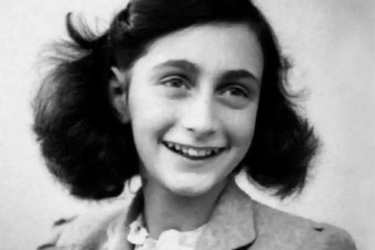 Ana Frank: el diario que conmovió al mundo y su historia inédita by 16, 