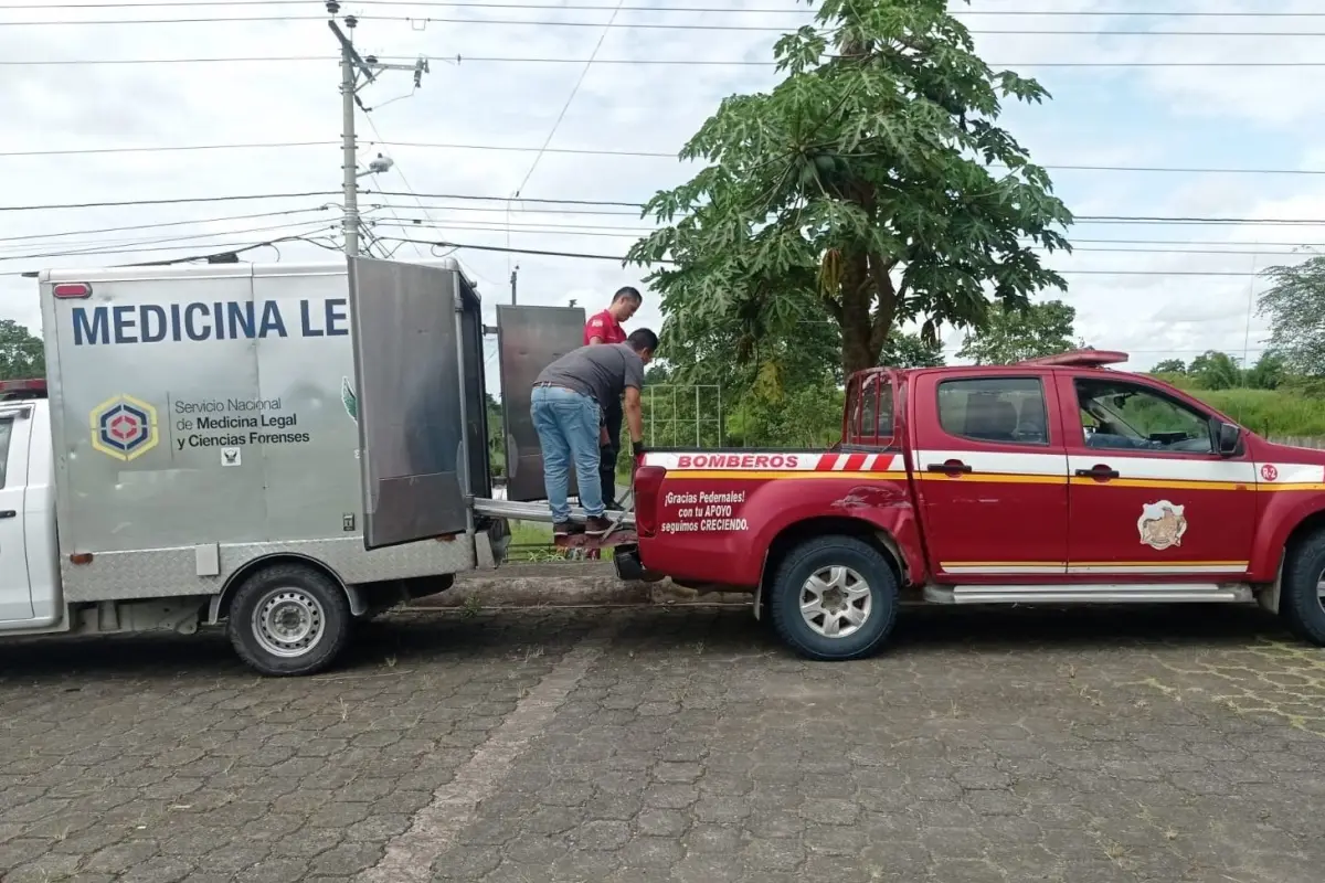 El cuerpo de José Montaño fue trasladado al centro forense de Santo Domingo de los Tsáchilas para la autopsia de rigor.