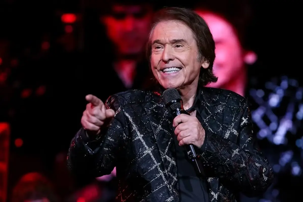 Problemas de salud obligan a Raphael a cancelar actuación en España