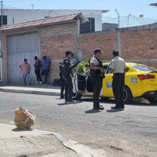 Taxista es asesinado en el barrio María Auxiliadora, en Manta