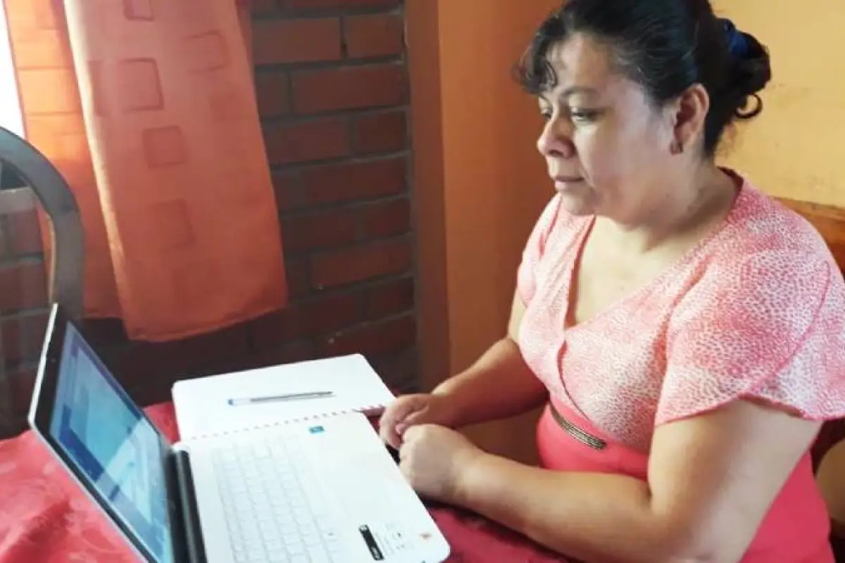 Gobierno abre inscripción a cursos gratuitos para 215 mil docentes en Mecapacito