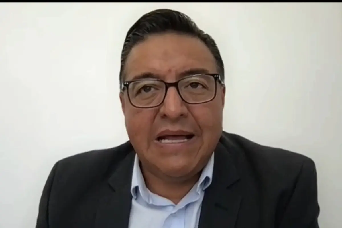 Franklin Samaniego, asambleísta de RC, cuestiona la Ley de Fortalecimiento Crediticio al considerar que vulnera la naturaleza social del IESS y abre paso a su privatización.