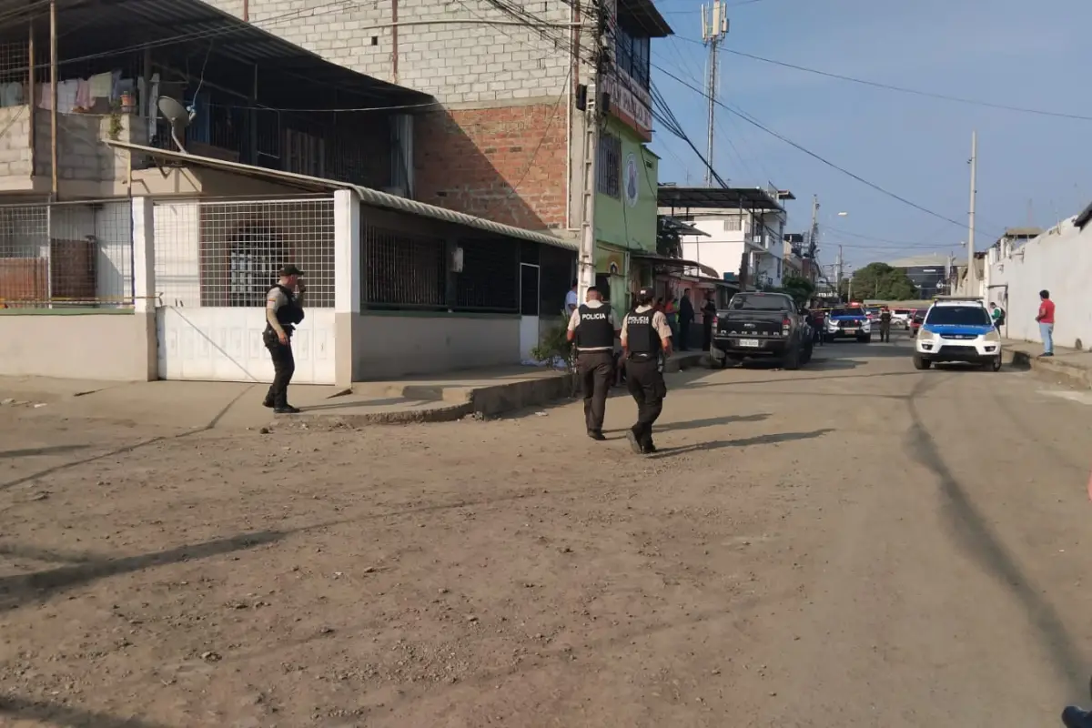 Asesinan a juez penal cuando iba a dejar a su hijo en unidad educativa, en Manabí