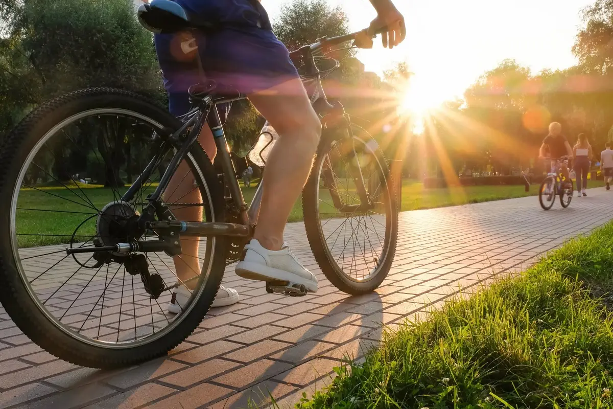 Ejercicio en bicicleta: cuántas calorías se queman y cómo influye en la salud cardiovascular