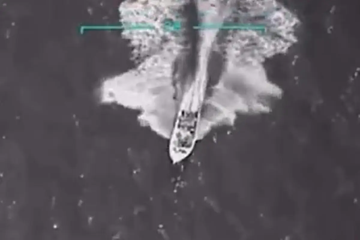 Imagen de uno de los bombardeos a una lancha realizado por Estados Unidos en el Caribe,  