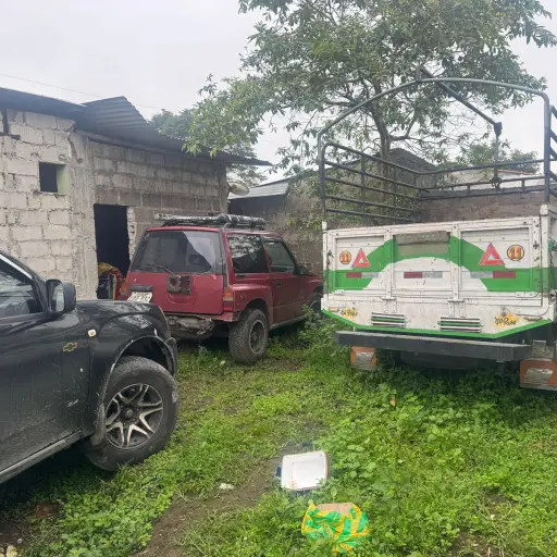 Santo Domingo: Policía Nacional recupera tres vehículos robados y un automóvil desmantelado en Los Unificados