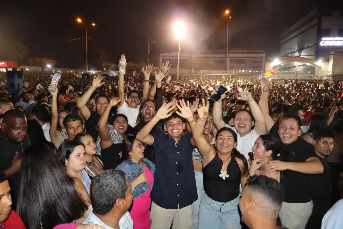 Avenidazoo, Cientos de personas disfrutaron del tradicional avenidazo. Fotografía tomada de la página del Municipio de Portoviejo.
