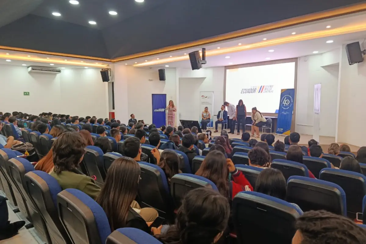 local 1 taller, Participantes del taller de co-creación para la política pública de la calidad de los servicios públicos.