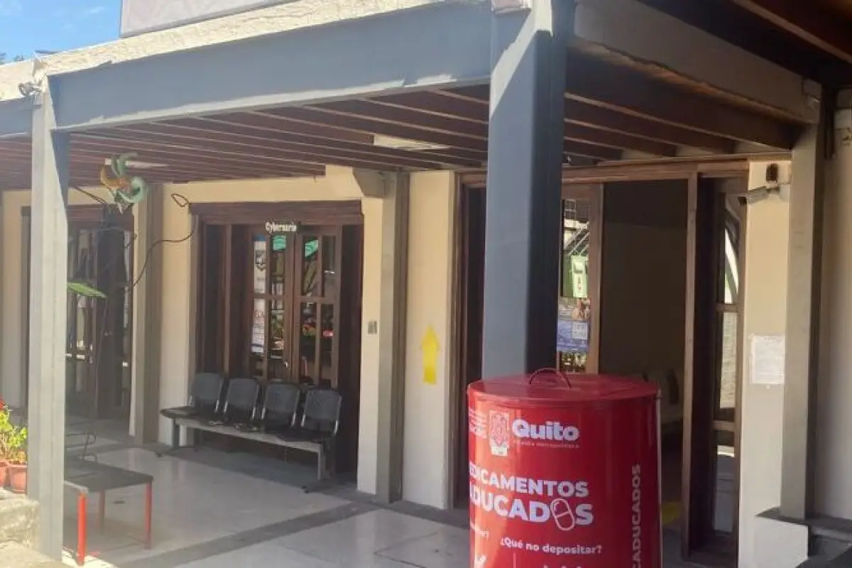 Medicinas caducadas Quito amplía red de contenedores para proteger salud y medio ambiente