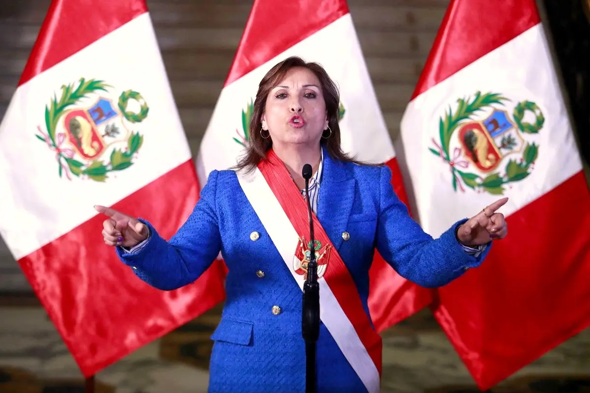 Patricia Chirinos solicita a embajadas no otorgar asilo a Dina Boluarte ante posibles mociones de vacancia