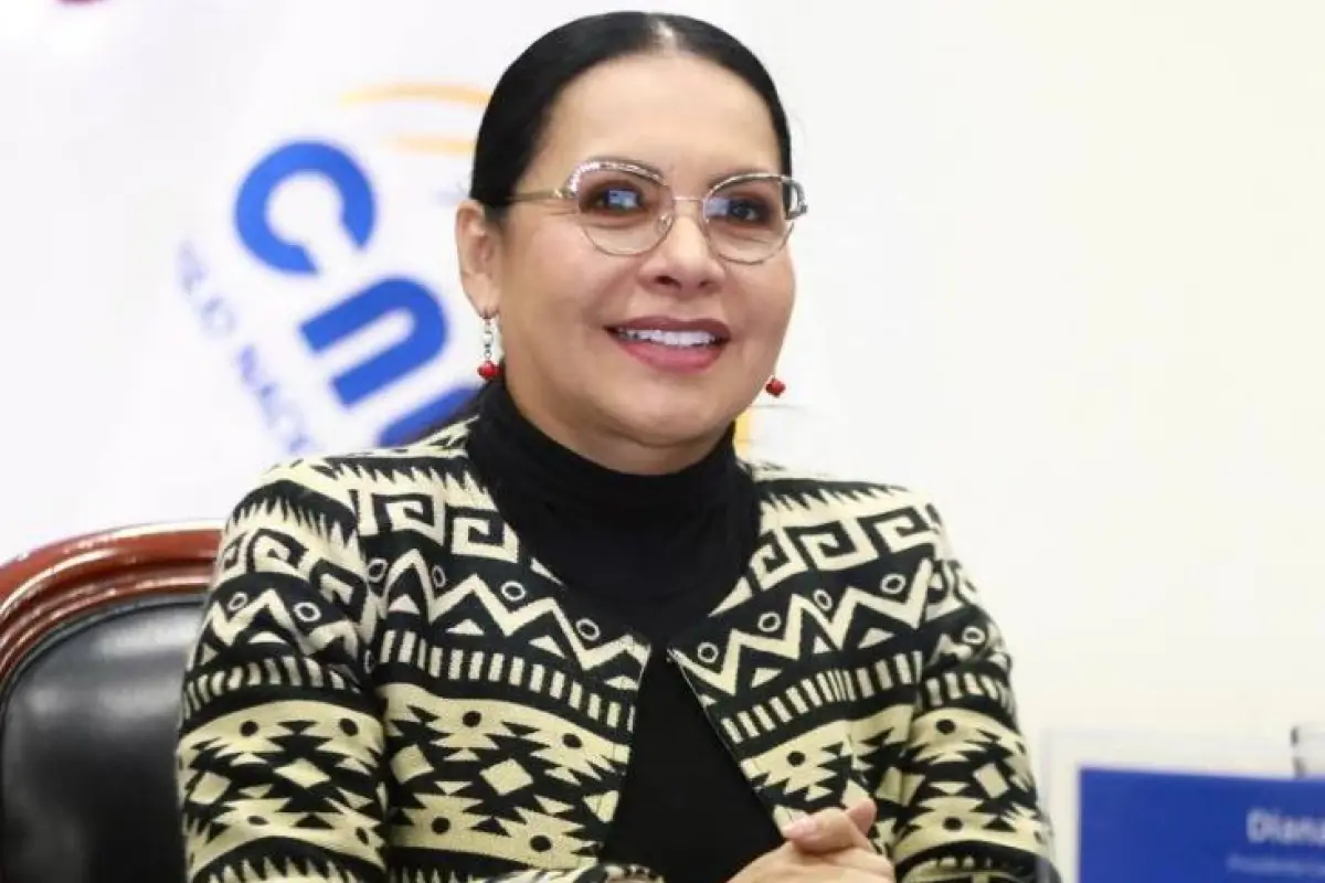 Diana Atamaint, presidenta del CNE. (Fotografía: @DianaAtamaint)