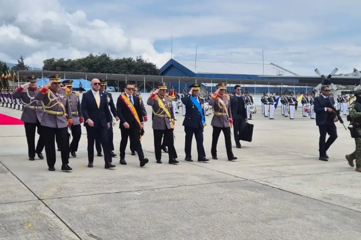 Noboa exalta labor de la Fuerza Aérea en el 105.º aniversario de la Aviación Nacional.(Fuerza Aérea Ecuatoriana en X)