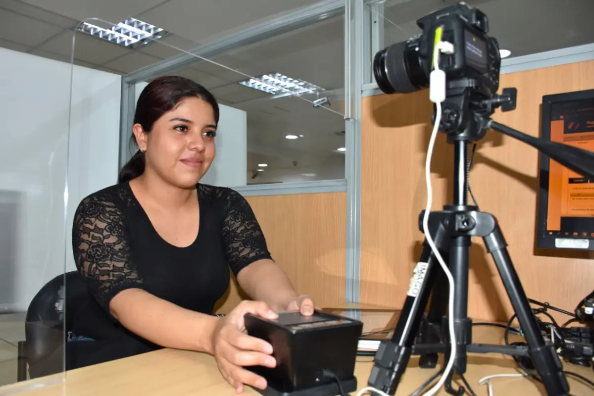 Registro Civil del Ecuador emite más de 21.500 cédulas en jornada extraordinaria del 25 de octubre