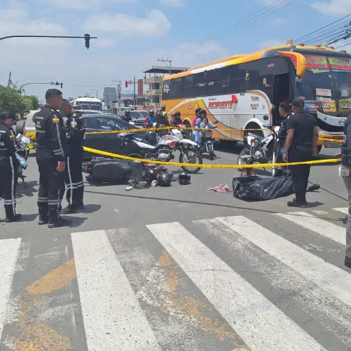 Identifican a víctima de choque fatal entre una moto y un tanquero en Portoviejo