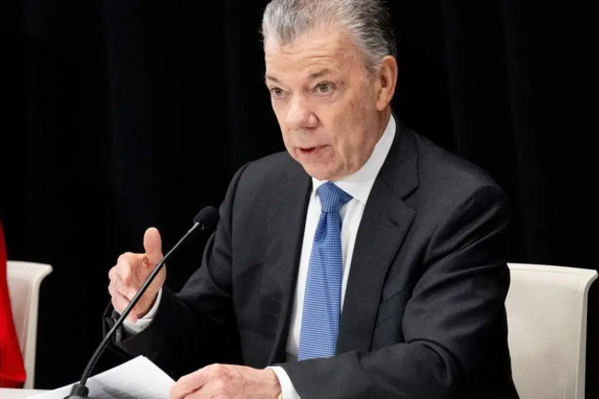 El Nobel de la Paz y expresidente colombiano pide moderación a Donald Trump y Gustavo Petro tras su choque del domingo