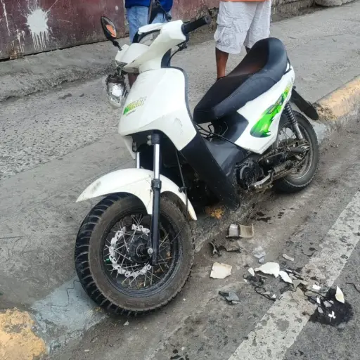 Fallece motociclista luego de ser impactado por una volqueta