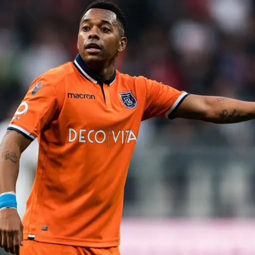 Robinho niega privilegios y habló desde la prisión tras condena por violación grupal
