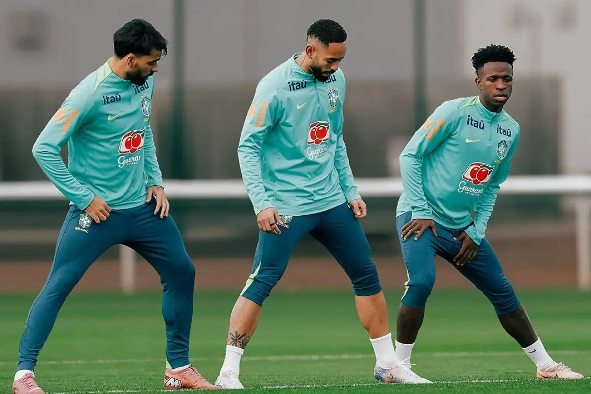 Jugadores de Brasil en un entrenamiento previo al choque de este sábado ante Senegal.