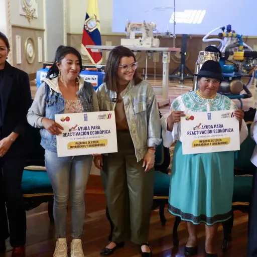 Imbabura recibe ayuda internacional: Equipos y créditos para productores afectados por paralización