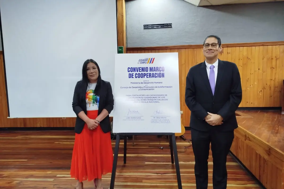 Más de 46 mil cuidadores recibirán capacitación gratuita para mejorar la atención a personas con discapacidad en Ecuador