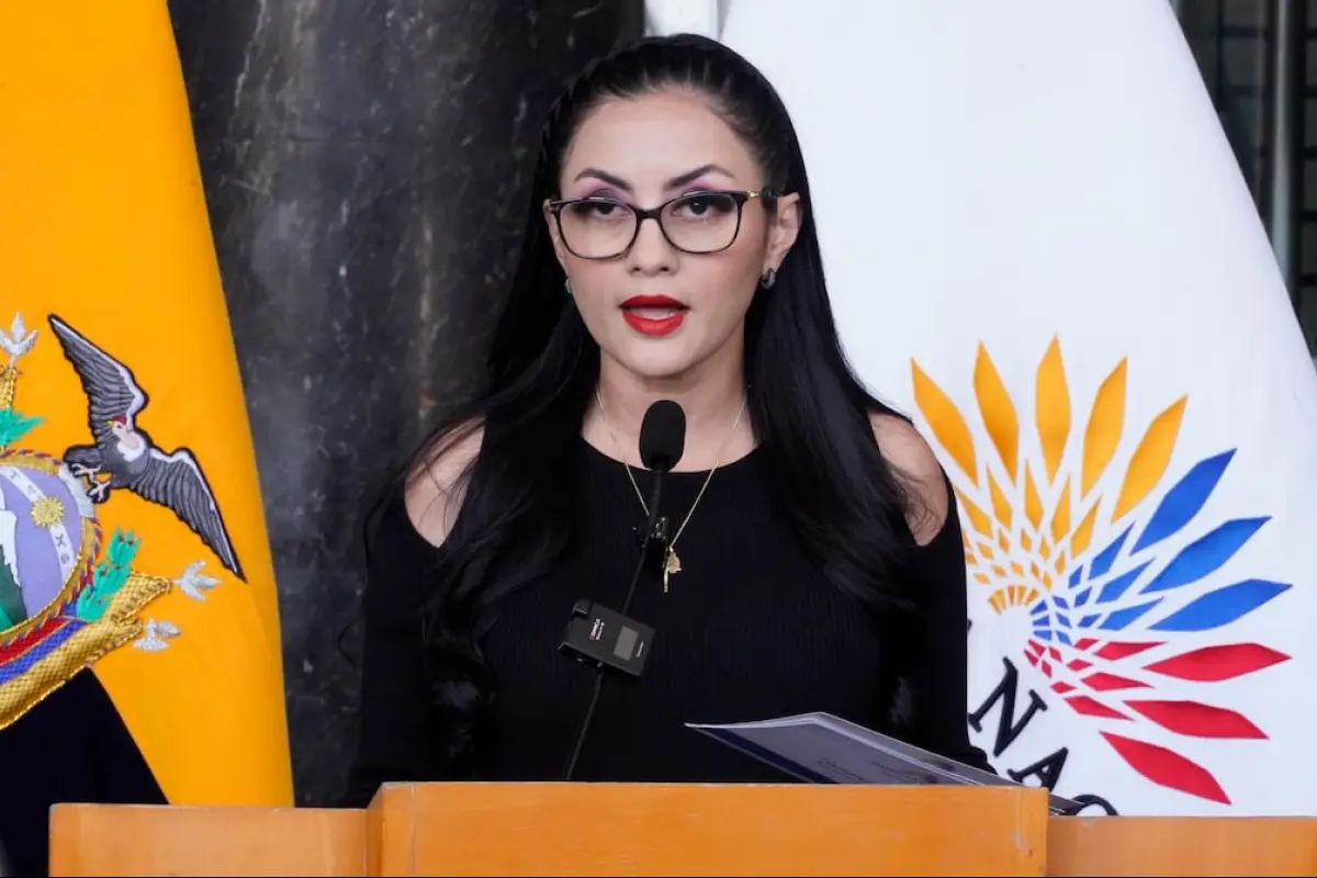 Viviana Veloz pide investigar contratación del sistema de gestión del IESS