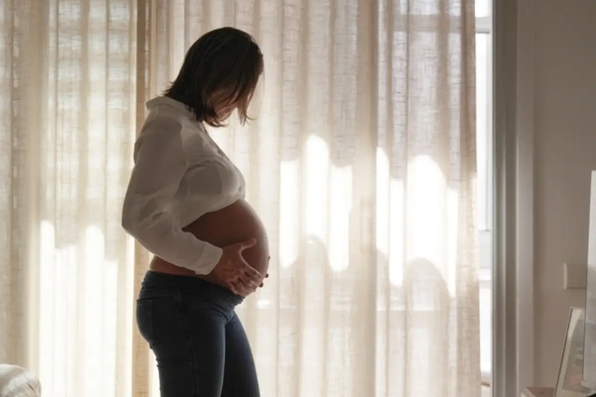 Mujer embarazada Foto Europa Press, Según los datos del Instituto Nacional de Estadística (INE) España registró 155.635 nacimientos en los seis primeros meses de 2025, lo que supone una leve subida respecto al año anterior. Sin embargo, las cifras siguen a la baja respecto a los datos de ha