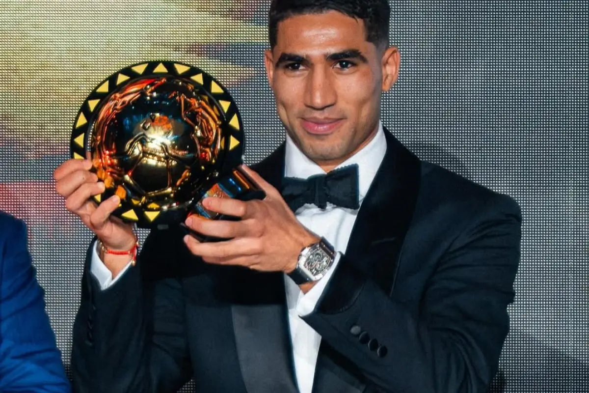 Achraf Hakimi gana el Balón de Oro Africano 2025.