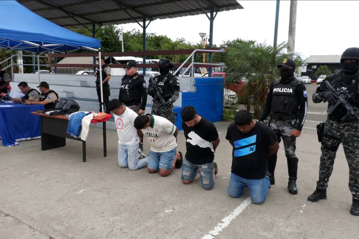 Tres bandas delincuenciales desarticuladas y arsenal decomisado