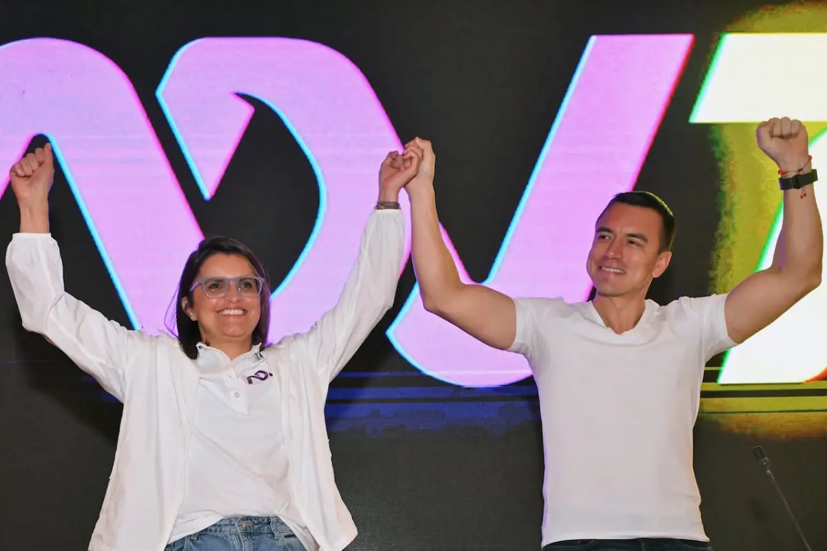 Vicepresidenta María José Pinto (i) asumirá temporalmente la Presidencia tras licencia de Daniel Noboa. FOTO: @Presidencia_Ec.