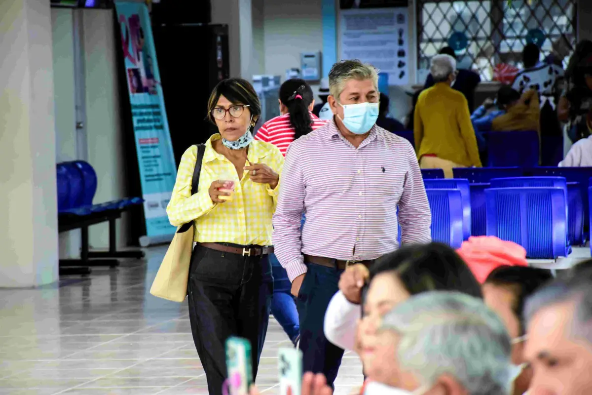 Pacientes han documentado casos en los que personas con cáncer han suspendido hasta tres ciclos consecutivos de quimioterapia por falta de fármacos