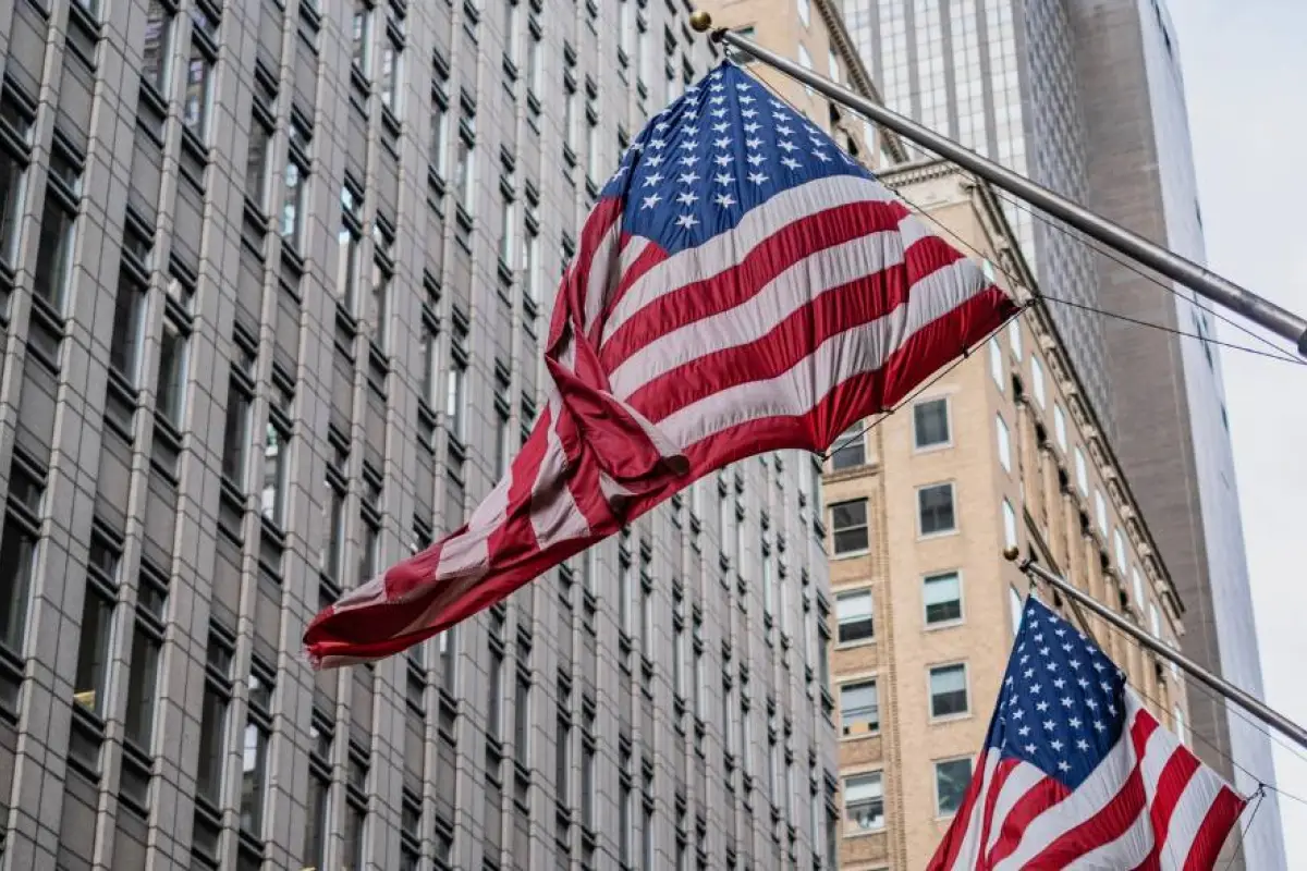 Estados Unidos revisará permisos de residencia permanente tras ataque contra dos miembros de la Guardia Nacional, Los permisos de residencia de ciudadanos de 19 países entrarán a revisión. 