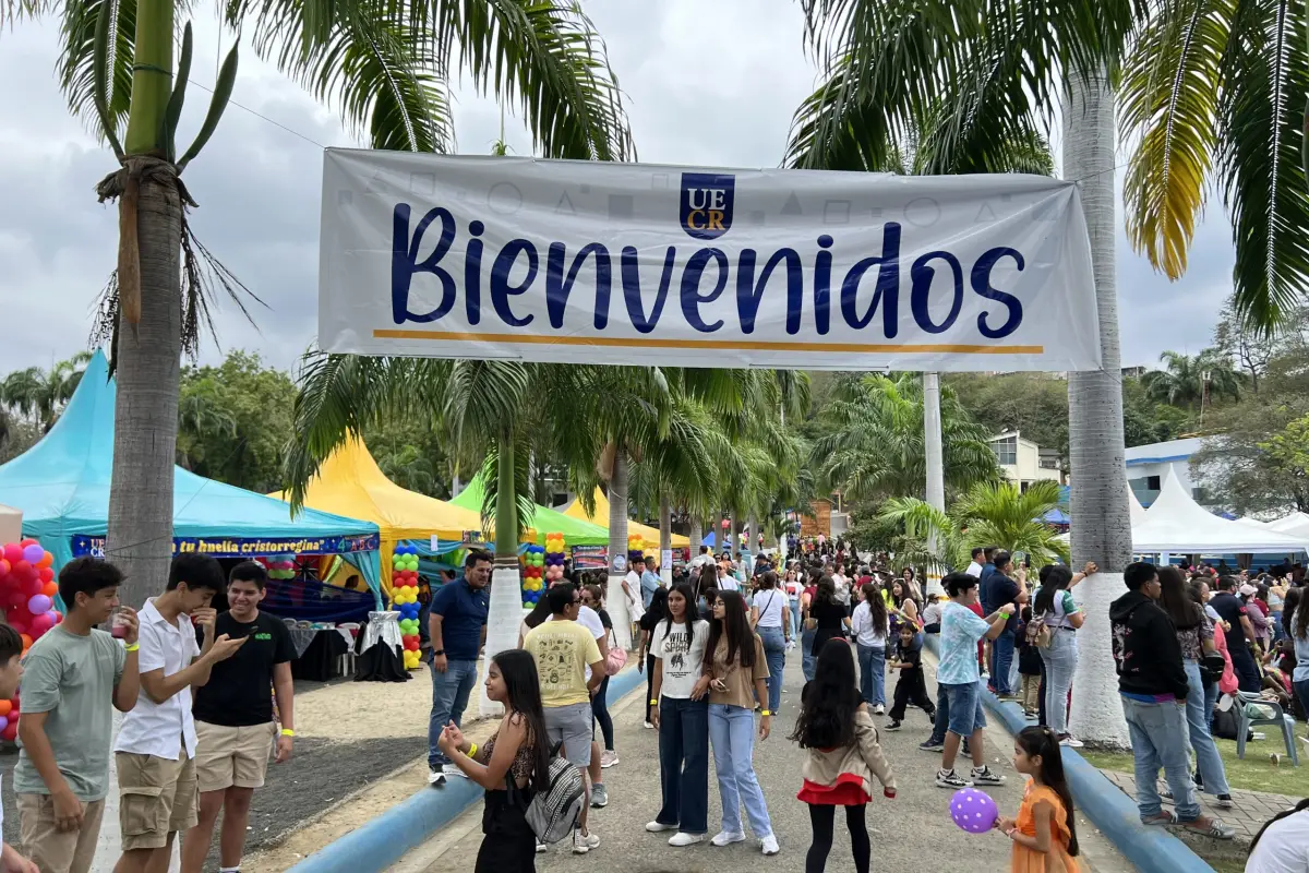 Una eucaristía, actividades artísticas y un cierre musical marcan el Día de la Familia Cristo Rey, que reúne a promociones antiguas y actuales