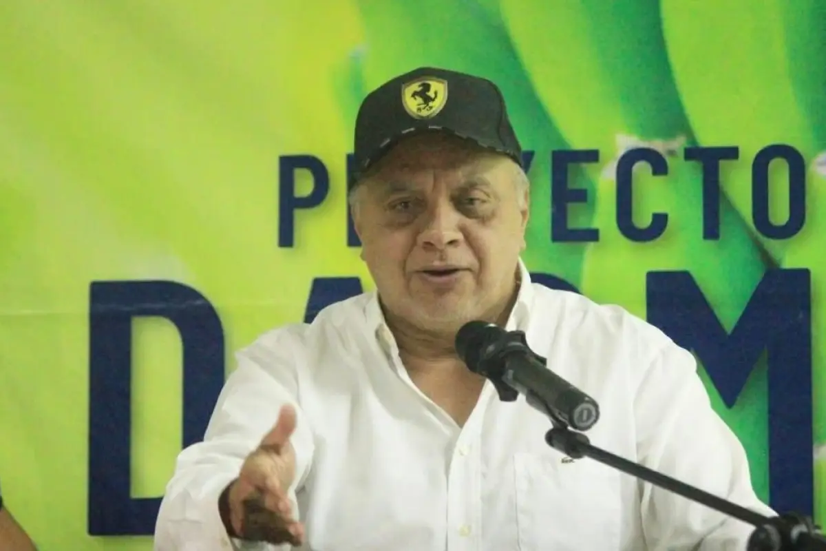 Galo Lara Yépez Si no son del partido del Gobierno, tendrán que ser cambiados, expresó el gobernador de Los Ríos.