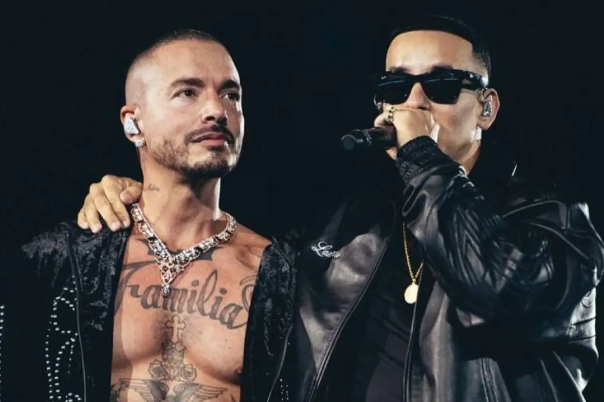 J Balvin estuvo acompañado de varias estrellas de la música urbana en su concierto en Medellín, como Daddy Yankee. 