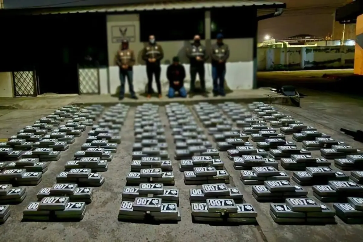 Otavalo Sujeto que transportaba más de 5 millones de dosis de droga fue aprehendido por la Policía. Foto: Policía Nacional